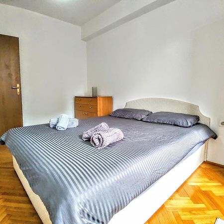 Apartment Nate'S Place สโกเปีย ภายนอก รูปภาพ