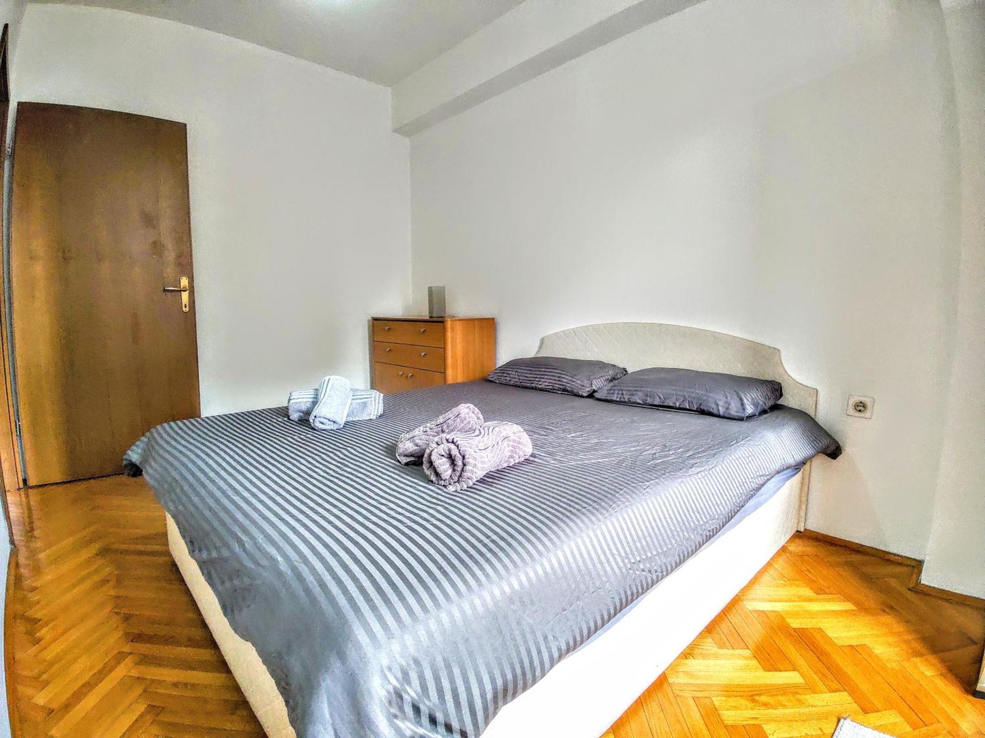 Apartment Nate'S Place สโกเปีย ภายนอก รูปภาพ